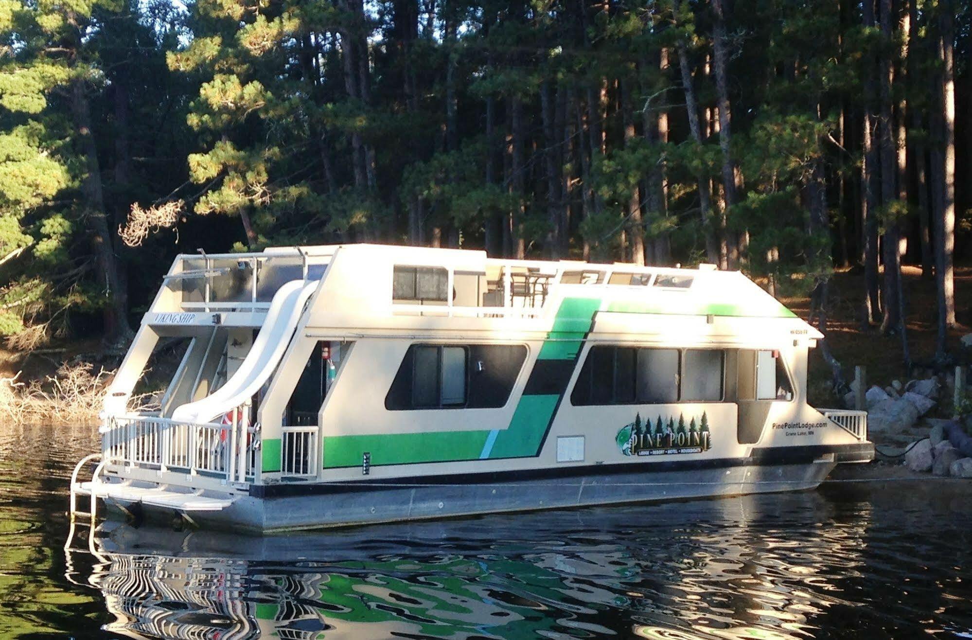 Pine Point Lodge Resort & Motel Crane Lake Extérieur photo